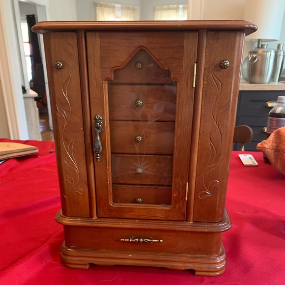 Wooden Jewelry Box - Picture 11 of 11